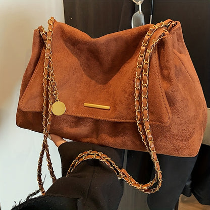 Elegant Shoulder Bag, Crescent Shape, Perfect Choice for Any occasion