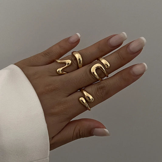 Geometric Metal Rings